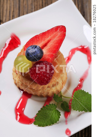 Dessert Dessert 18276025