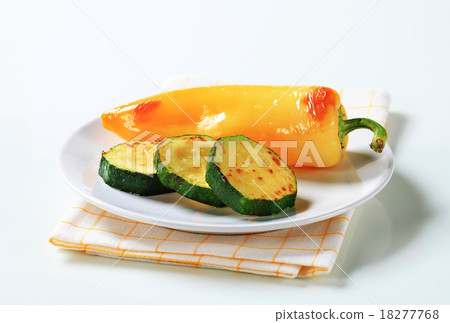 Roasted pepper and zucchini 18277768