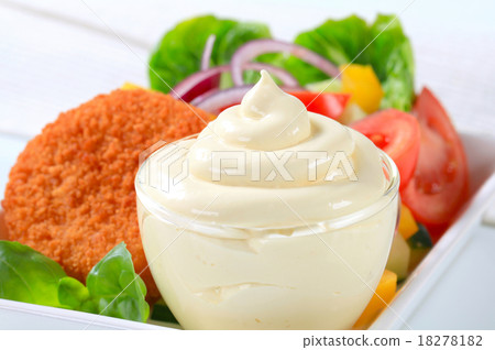 Cup of mayonnaise, fried cheese Cup of mayonnaise, fried cheese 18278182