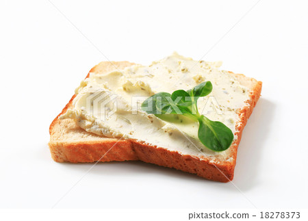 White bread with cheese spread White bread with cheese spread 18278373