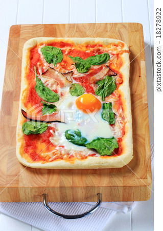Pizza Alla Bismarck 18278922