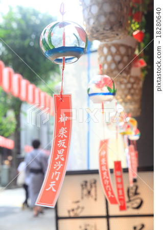 Image of wind chimes and Kagurazaka festival 18280640