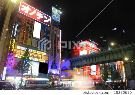 A picture of the night view of Akihabara Electric Town (Akiba) 18280650