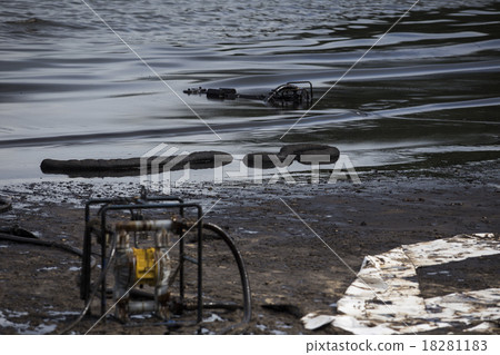 Crude oil on oil spill Crude oil on oil spill 18281183