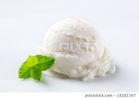Frozen yogurt Frozen yogurt 18281397