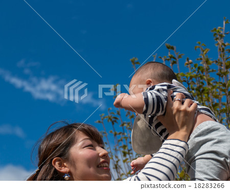 Highly high parent and child wearing a border Highly high parent and child wearing a border 18283266