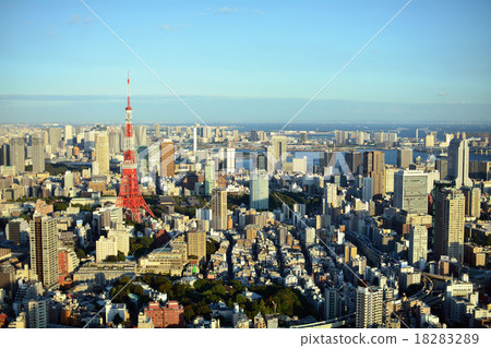 東京鐵塔和東京中央風景 東京鐵塔和東京中央風景 18283289