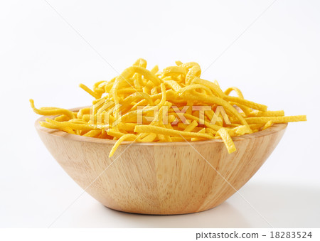 Thin spaetzle 18283524