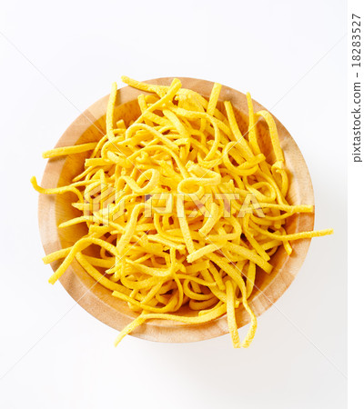 Thin spaetzle 18283527
