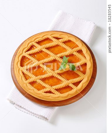 Linzer apricot tart Linzer apricot tart 18283545
