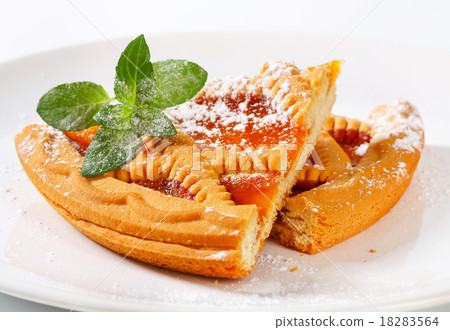 Lattice topped apricot tart 18283564