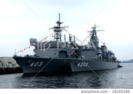 Submarine rescuer Chihaya and training support ship kuroba Submarine rescuer Chihaya and training support ship kuroba 18285266