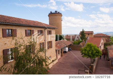 golden stone Beaujolais Village 18287716