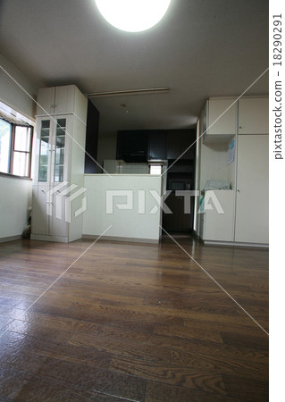 House before renovation 18290291