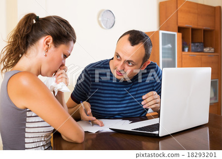 Unhappy customer complains to agent Unhappy customer complains to agent 18293201