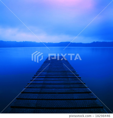 Jetty Lake Sunrise New Zealand Tranquil Rural Remote Concept Jetty Lake Sunrise New Zealand Tranquil Rural Remote Concept 18298446