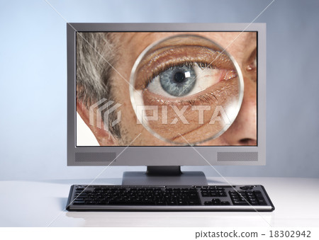 Monitor with eye and magnifier 18302942