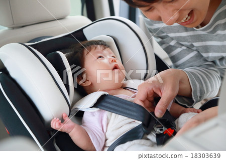 Child seat ikumen (baby male papa car traffic safety 0 years old parent and infant child care) 18303639