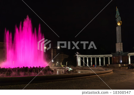 pink fountain on Schwarzenbergplatz square, Vienn 18308547