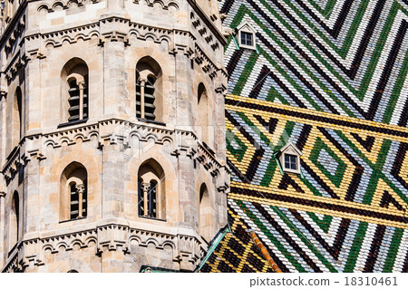 St. Stephan cathedral in Vienna, Austria 18310461