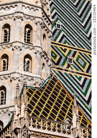 St. Stephan cathedral in Vienna, Austria 18310464