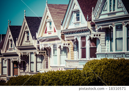 Alamo Square in San Francisco six Alamo Square in San Francisco six 18310571