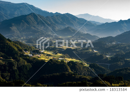 神話村的早晨 神話村的早晨 18313584