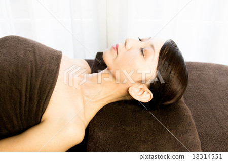 Mrs Beauty Image Esthetic Mrs Beauty Image Esthetic 18314551