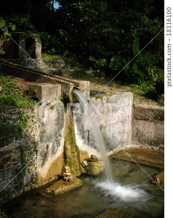 Hakka Higawa located in Nanjo City, Okinawa Prefecture, with 100 famous waters Hakka Higawa located in Nanjo City, Okinawa Prefecture, with 100 famous waters 18316100
