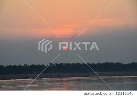 Cambodia Krat Mekong River and sunset Cambodia Krat Mekong River and sunset 18316143