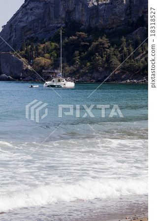 yaht and inflatable boat yaht and inflatable boat 18318527