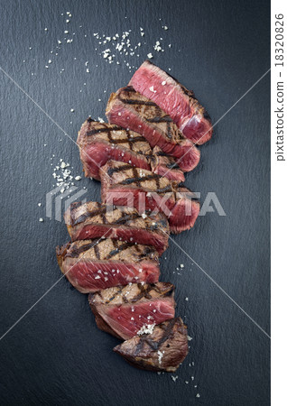 Black Angus 18320826