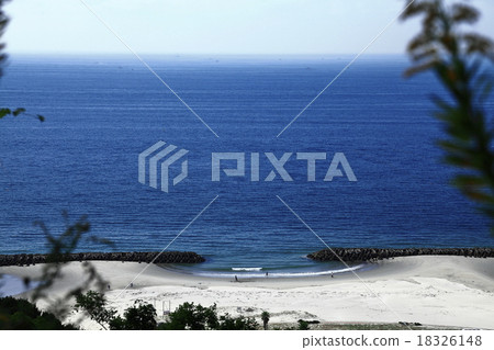 Utsumi coast overlooking from the top of the mountain, Higashihama Beach Utsumi coast overlooking from the top of the mountain, Higashihama Beach 18326148