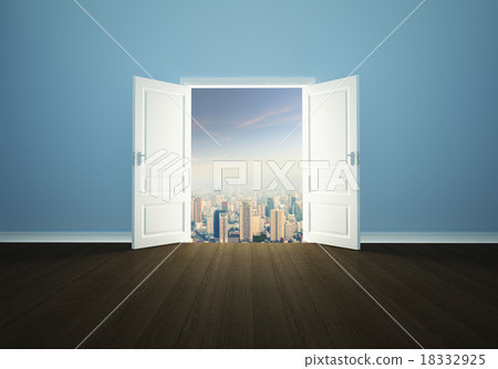 Cityscape behind the door 18332925