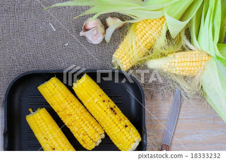 Grilled corn Grilled corn 18333232