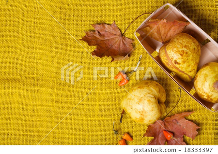 Yellow pears Yellow pears 18333397