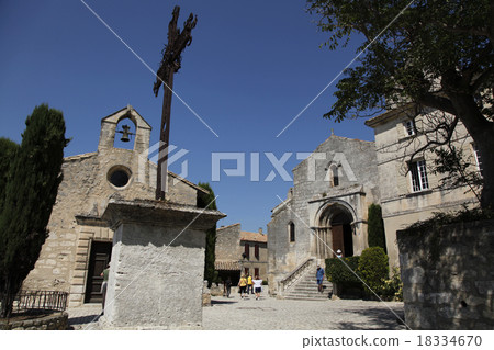 Les Baux-de-Provence 18334670