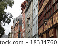 Rouen's tree bone house house 18334760
