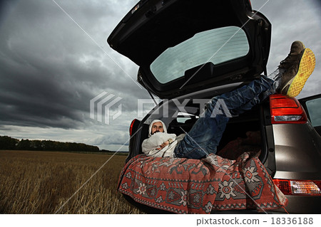 traveler in a jeep sky clouds autumn traveler in a jeep sky clouds autumn 18336188