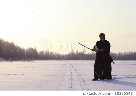 Japanese ninja winter portrait 18336548