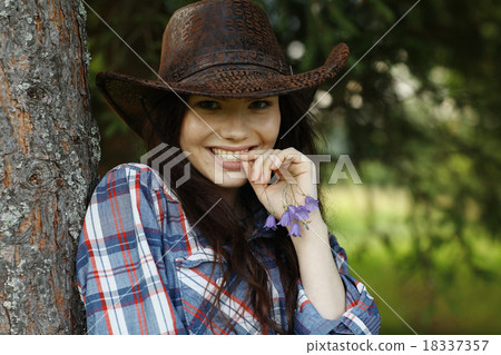 American portrait of a young woman farmer Indian Summer American portrait of a young woman farmer Indian Summer 18337357