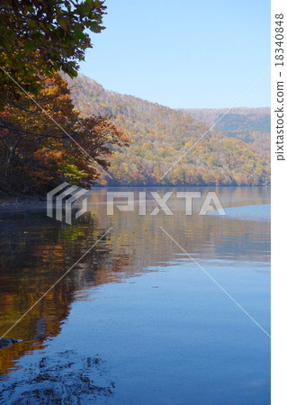 Lake Kutakura in autumn Lake Kutakura in autumn 18340848