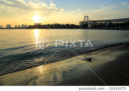 彩虹橋和日落我想要從台場 彩虹橋和日落我想要從台場 18341073