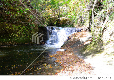 Nishinogo walking forest closed waterfall ~ early fall 2015 18342683