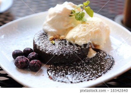 Delicious sweets, Fondant chocolat and ice cream 18342840