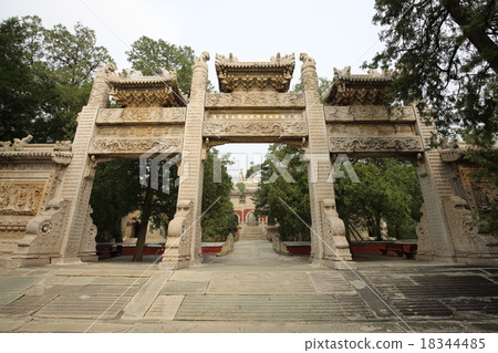Beijing Qianlun Temple (Koyama Park) Beijing Qianlun Temple (Koyama Park) 18344485