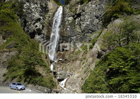 White Mountain Shirakawago White Road Fukubino Otaki White Mountain Shirakawago White Road Fukubino Otaki 18345310