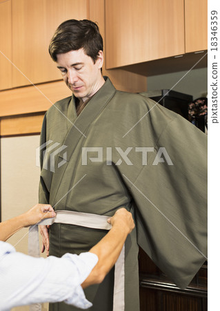 Foreign tourist 18346359