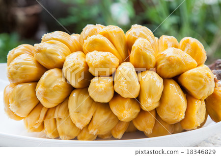 Group of fresh chempedak arils 18346829