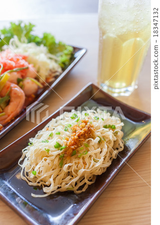 Noodle with dired Yong Tau Foo 18347132